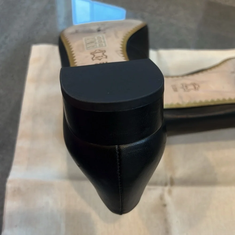 Tory Burch Chelsea Ballet Flat in Black with Gold Signature Logo - Picture 9 of 14